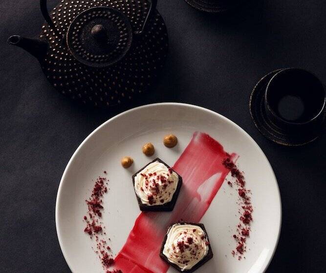 The Maslow Hotel, Sandton