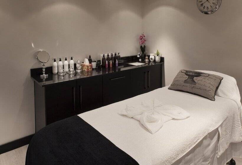 The Maslow Hotel, Sandton