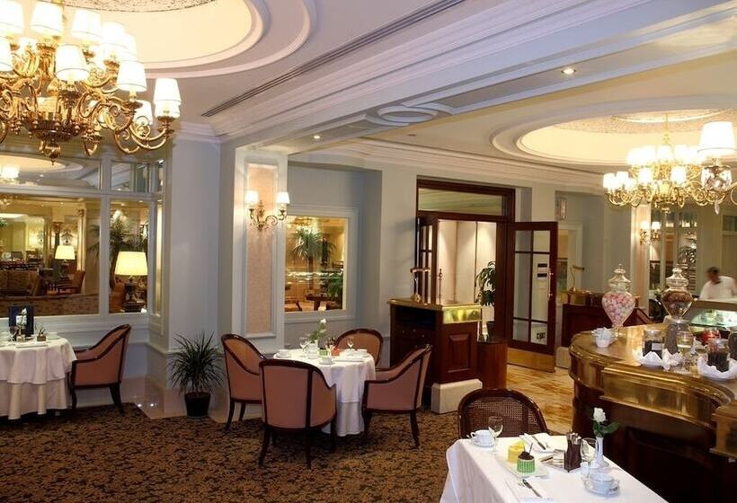 בית מלון כפרי The Oberoi Madina المدينة أوبروي