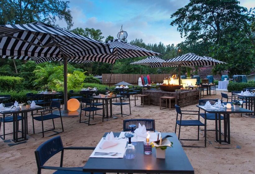 호텔 The Slate Phuket