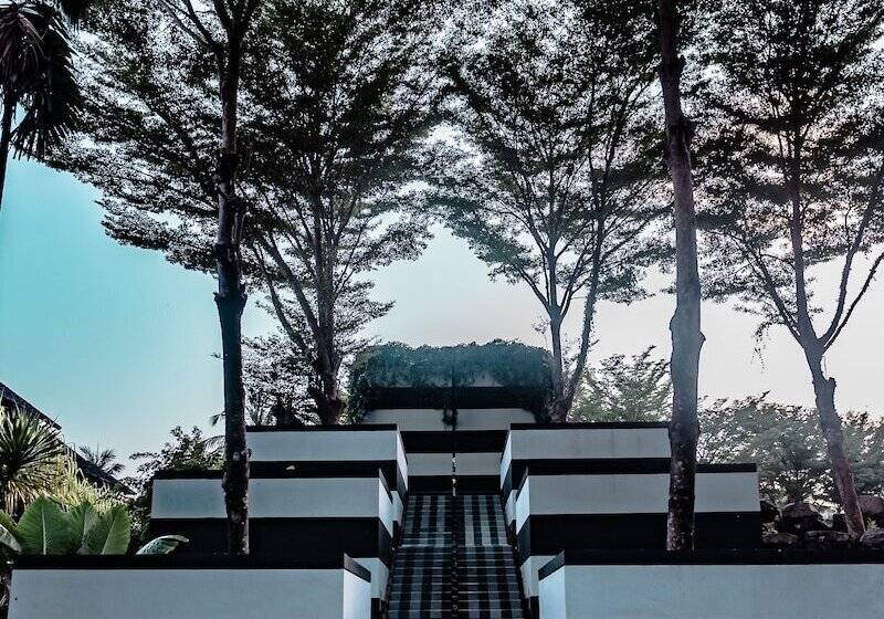 호텔 The Slate Phuket