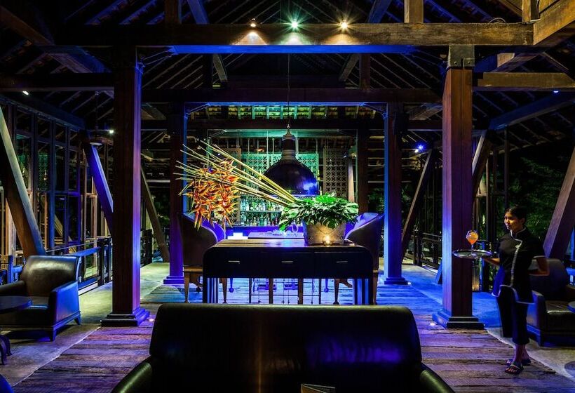 호텔 The Slate Phuket