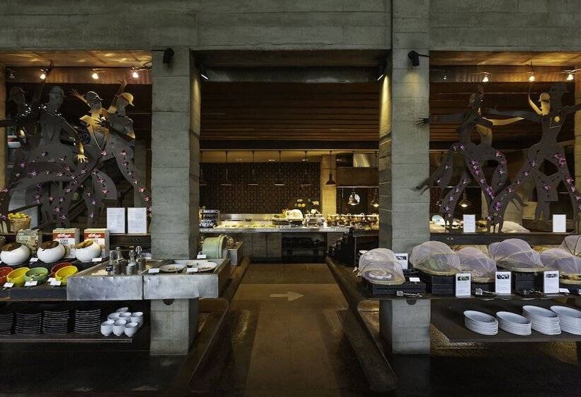 호텔 The Slate Phuket