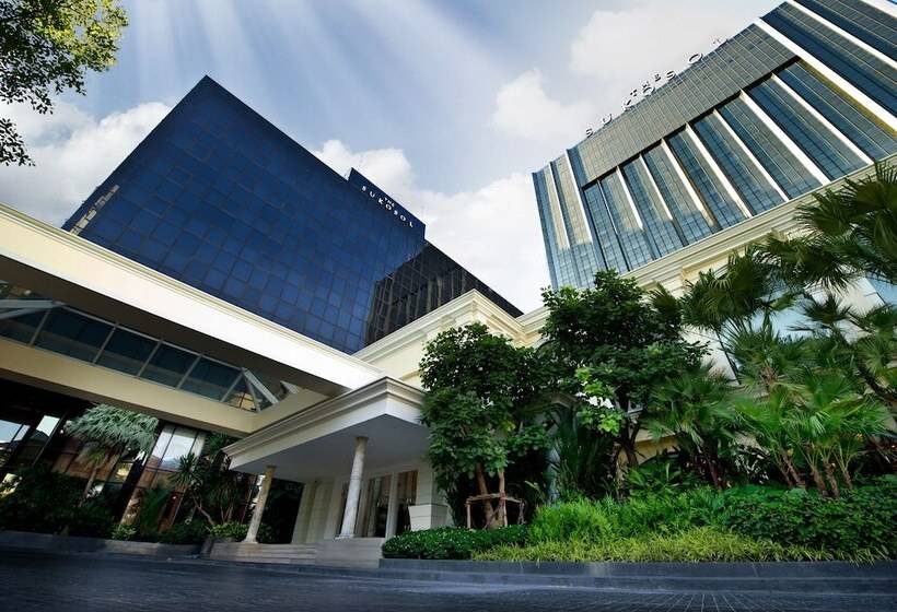 فندق The Sukosol