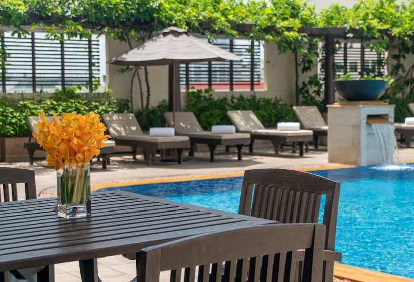 فندق The Sukosol