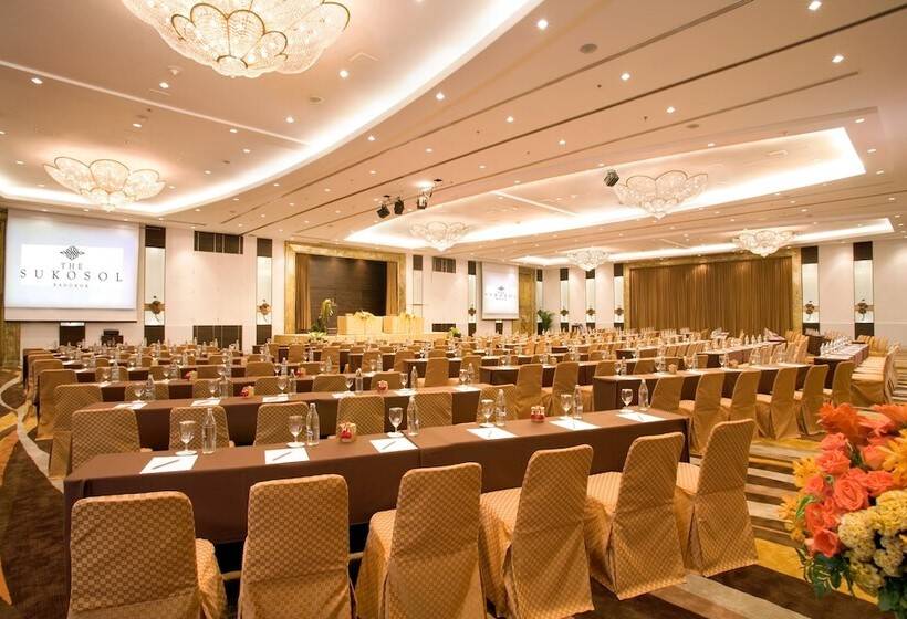 فندق The Sukosol