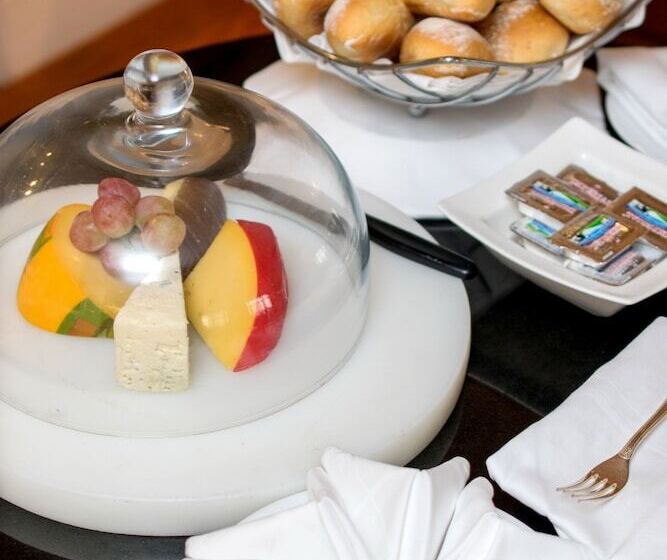 فندق The Sukosol