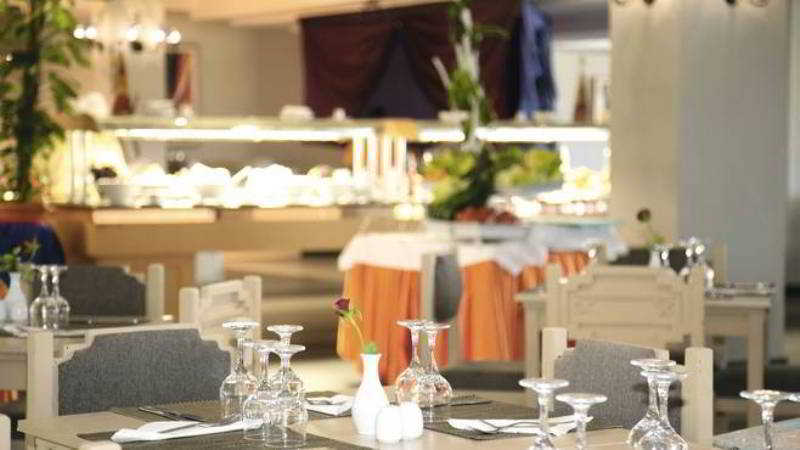 בית מלון כפרי Tropicana Club & Spa