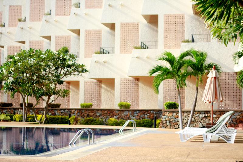 هتل Tropicana Pattaya