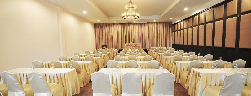 هتل Tropicana Pattaya