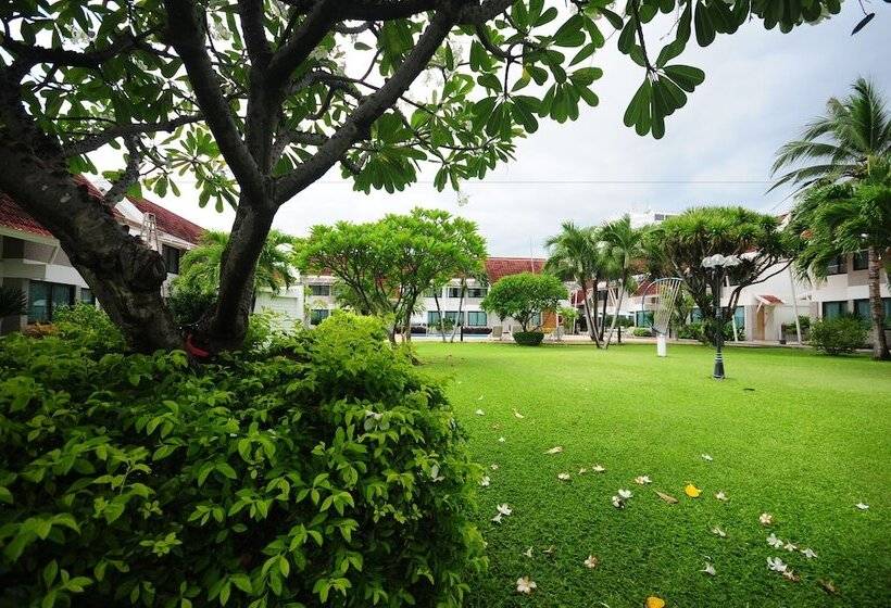 هتل Tropicana Pattaya