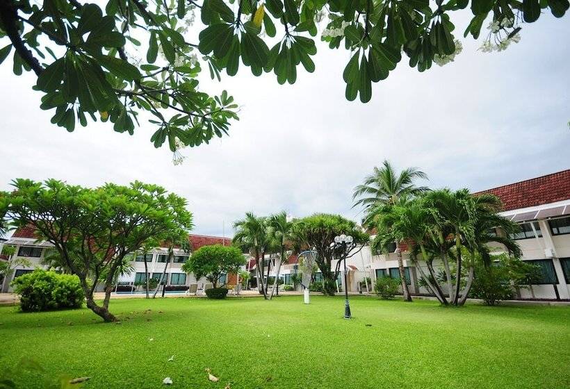 هتل Tropicana Pattaya