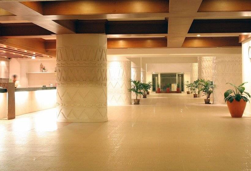 هتل Tropicana Pattaya