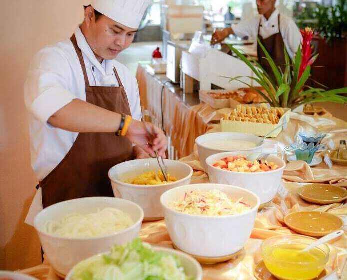 هتل Tropicana Pattaya