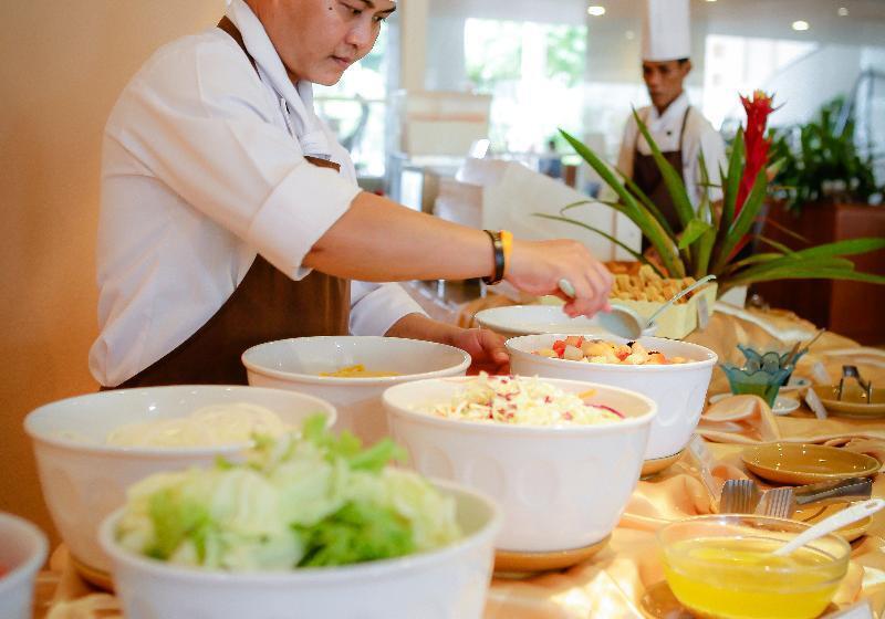 هتل Tropicana Pattaya