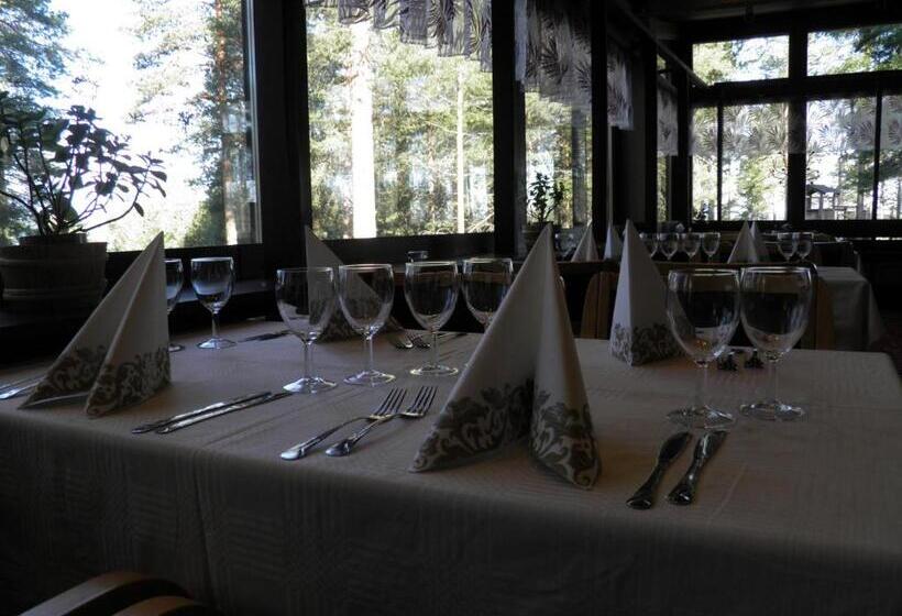 בית מלון כפרי Tulikettu