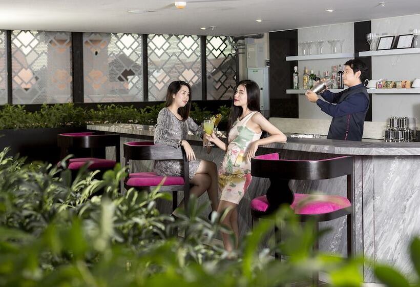 فندق U Nimman Chiang Mai