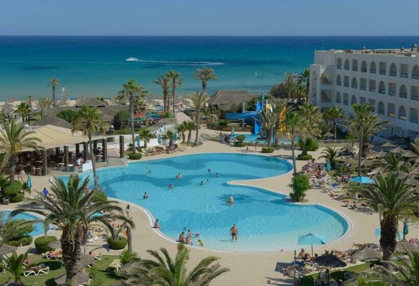 בית מלון כפרי Nozha Beach Resort & Spa