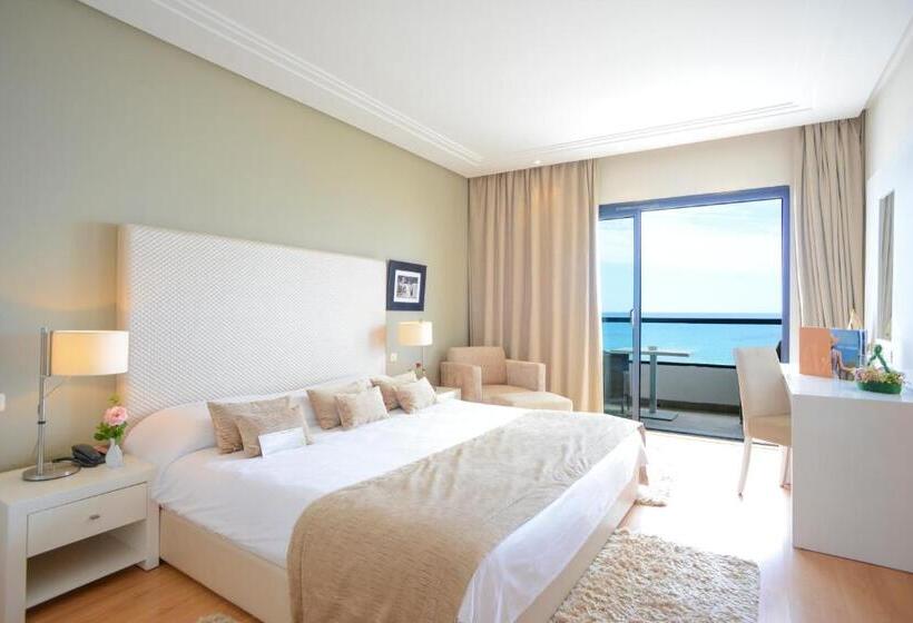 בית מלון כפרי Nozha Beach Resort & Spa