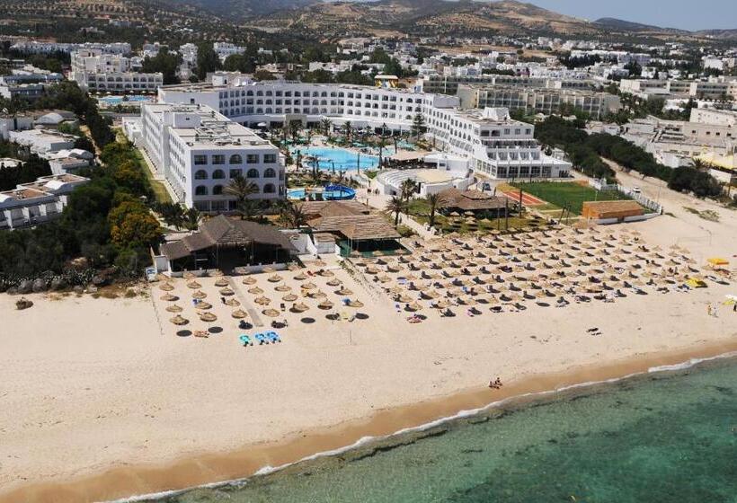 בית מלון כפרי Nozha Beach Resort & Spa