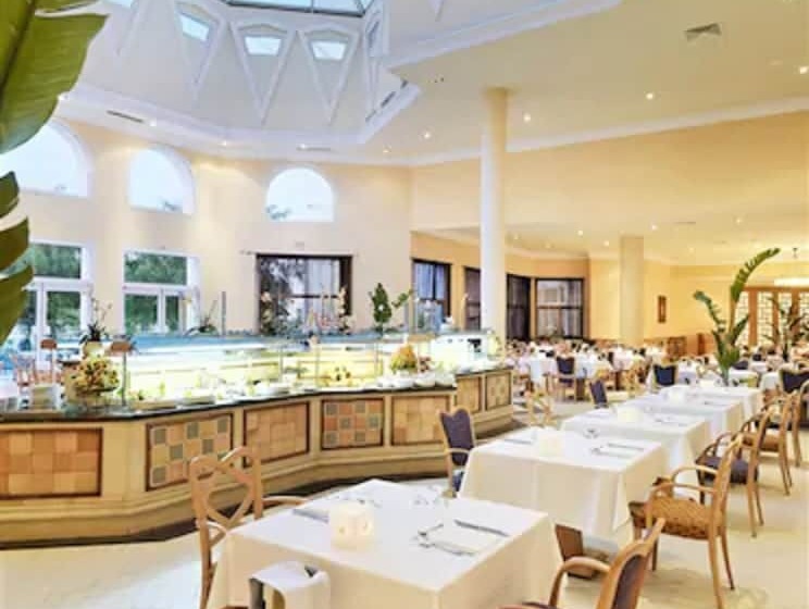 Отель Vincci Saphir Palace & Spa