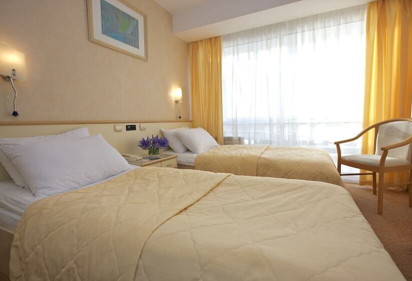 Grand Hotel Zhemchuzhina