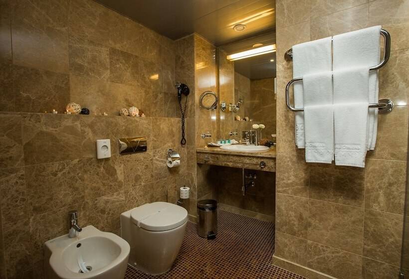 Grand Hotel Zhemchuzhina