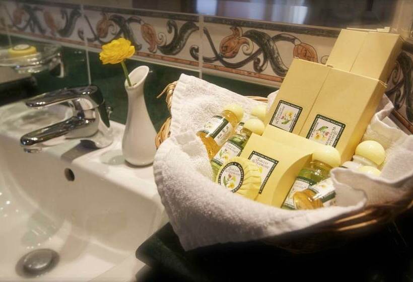 Grand Hotel Zhemchuzhina