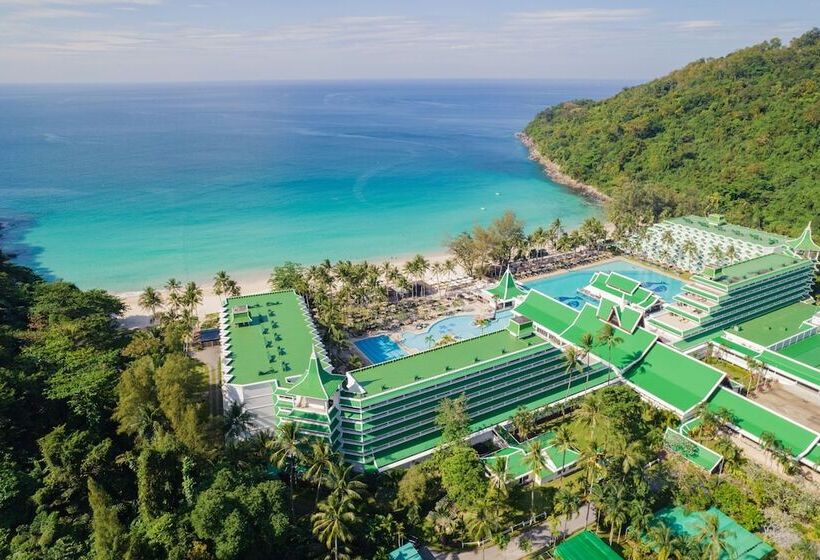 Le Meridien Phuket Beach Resort