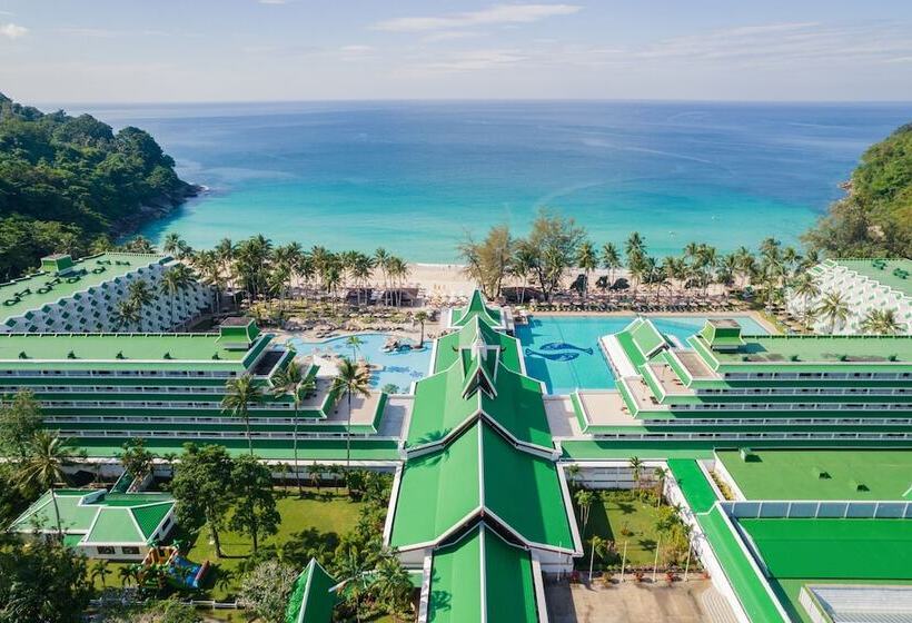 Le Meridien Phuket Beach Resort
