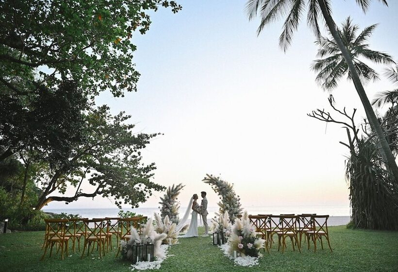 Le Meridien Phuket Beach Resort