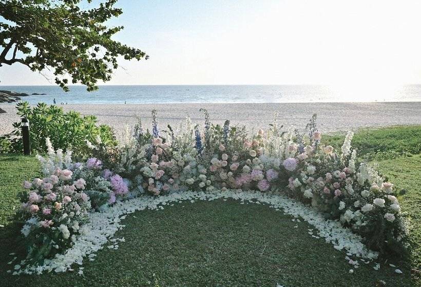 Le Meridien Phuket Beach Resort