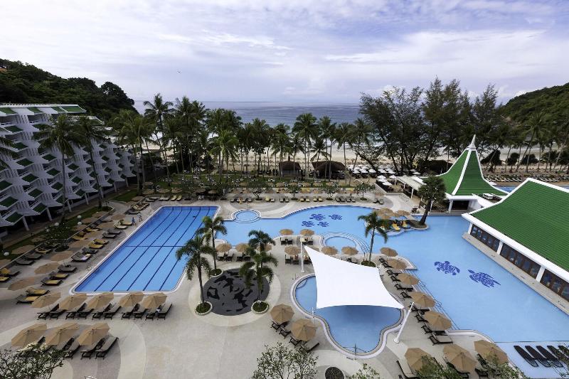 Le Meridien Phuket Beach Resort