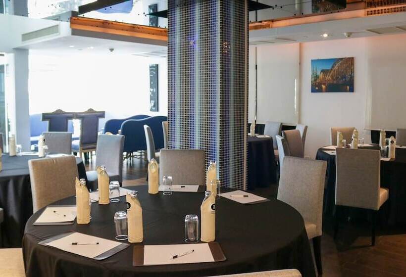 Night Hotel Bangkok - Sukhumvit 15