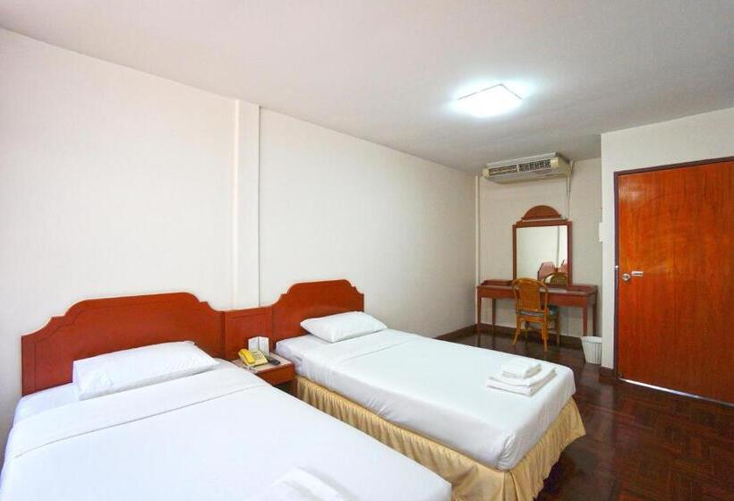 Pattaya Park Beach Resort