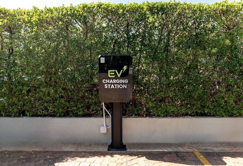 Курорт Andaman Embrace Patong