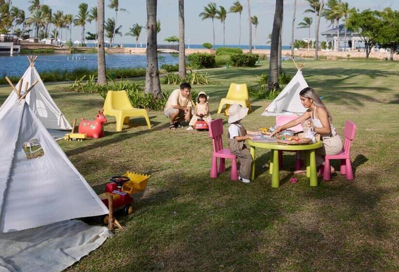 אתר נופש Dusit Thani Hua Hin