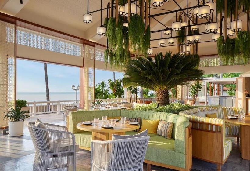 אתר נופש Dusit Thani Hua Hin