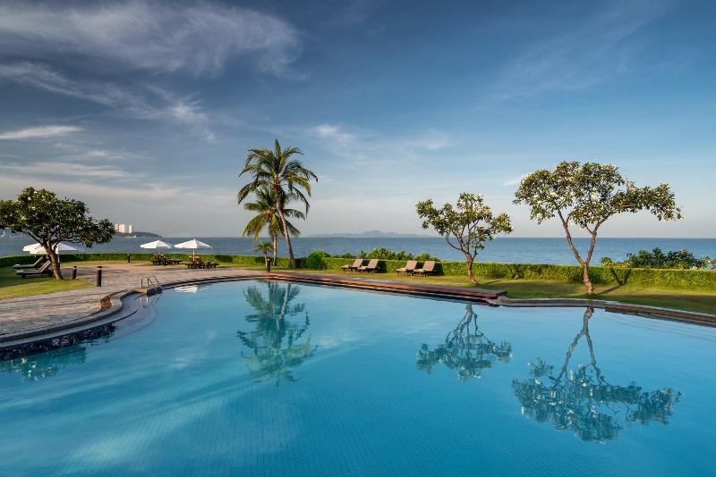 استراحتگاه Dusit Thani Pattaya