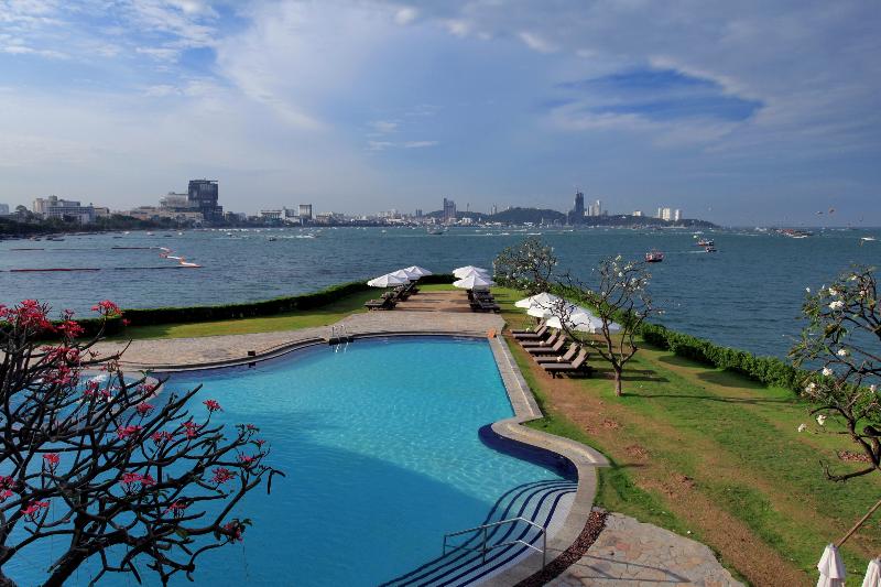 استراحتگاه Dusit Thani Pattaya
