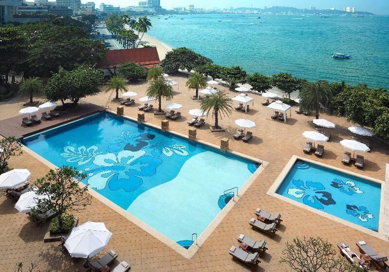 استراحتگاه Dusit Thani Pattaya