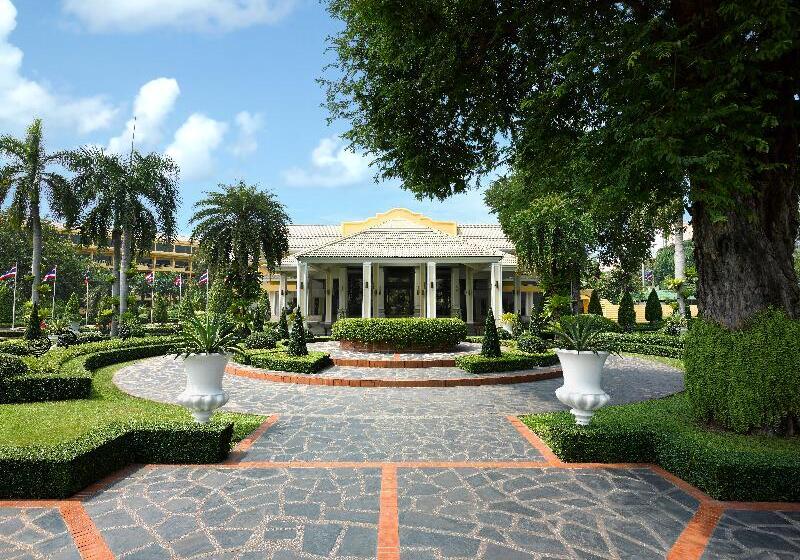 استراحتگاه Dusit Thani Pattaya