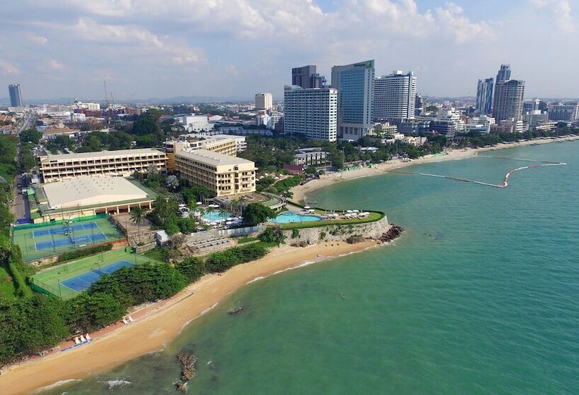 استراحتگاه Dusit Thani Pattaya