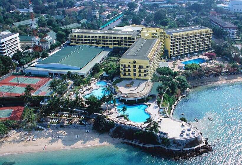 استراحتگاه Dusit Thani Pattaya
