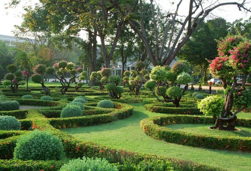 استراحتگاه Dusit Thani Pattaya