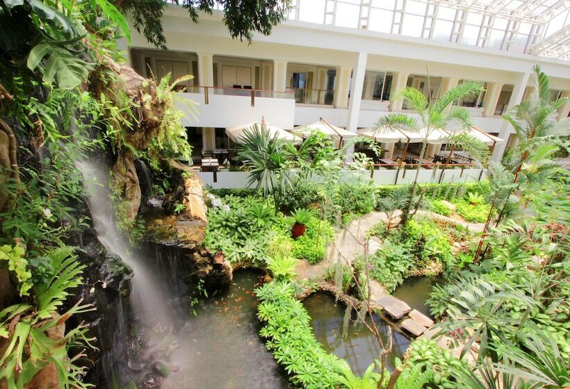 استراحتگاه Dusit Thani Pattaya