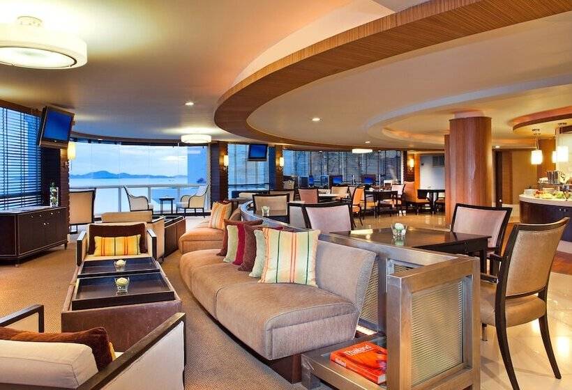 استراحتگاه Dusit Thani Pattaya