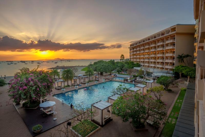 استراحتگاه Dusit Thani Pattaya