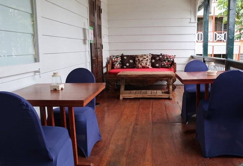 استراحتگاه Eco Torarica