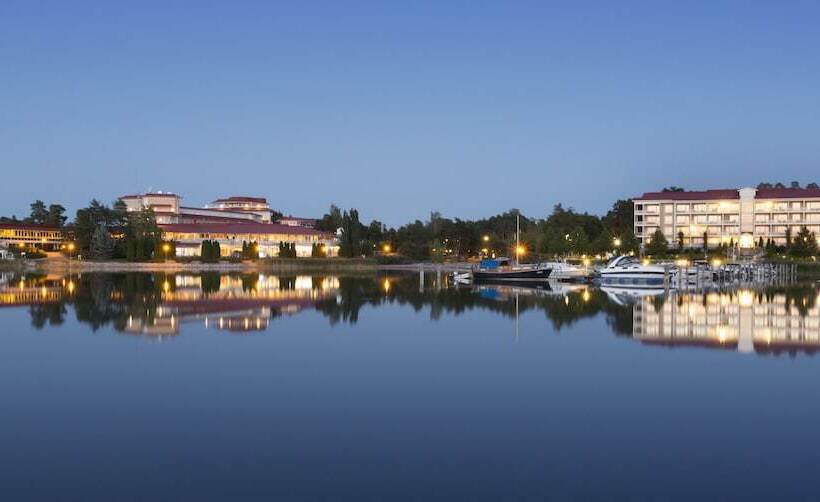 Курорт Naantali Spa